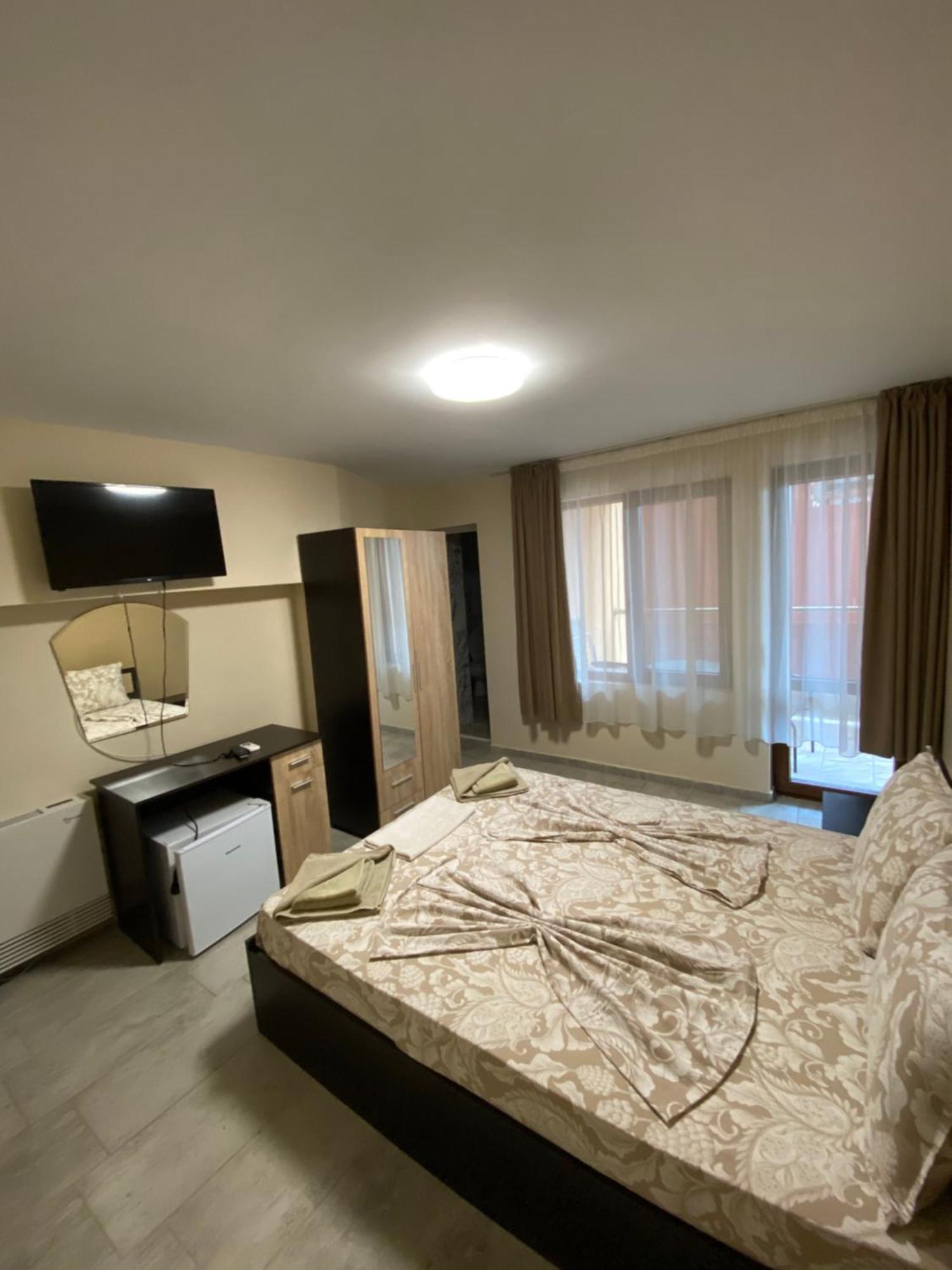 Guest Rooms Wild Duck Ezerets Eksteriør bilde